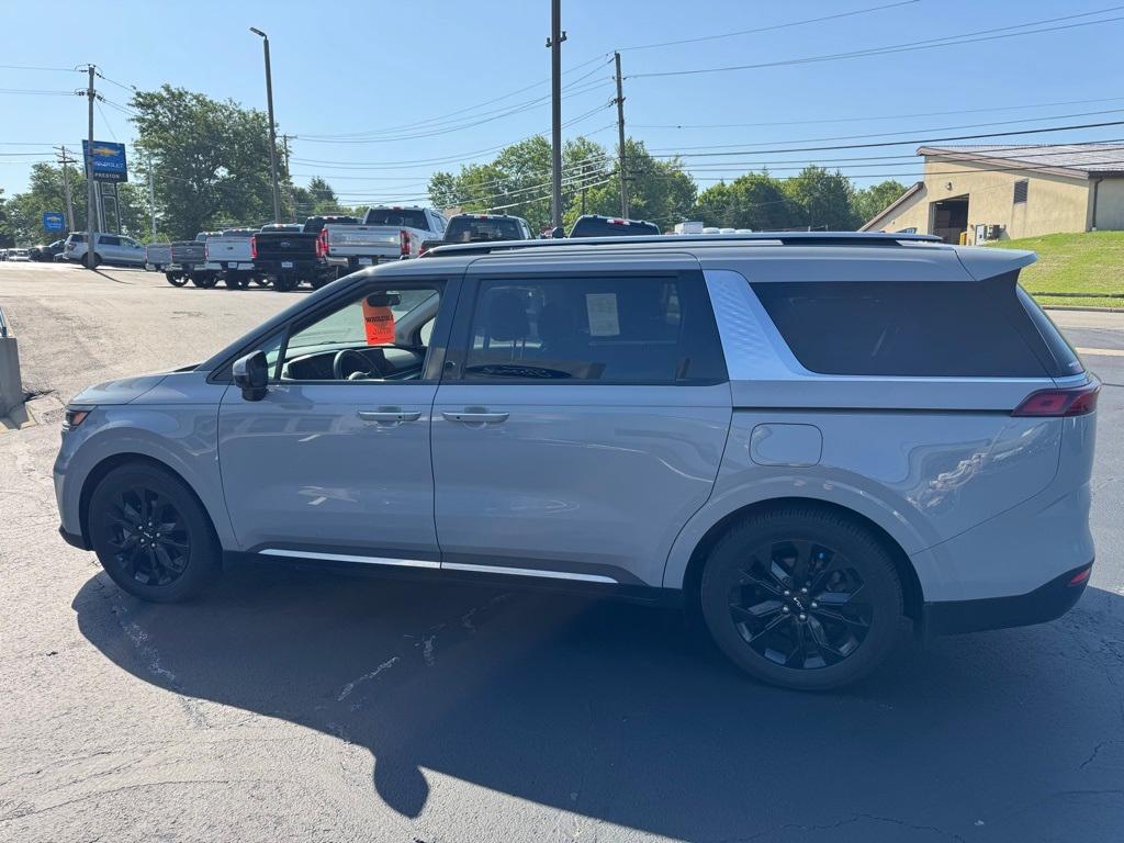 used 2024 Kia Carnival car, priced at $41,985