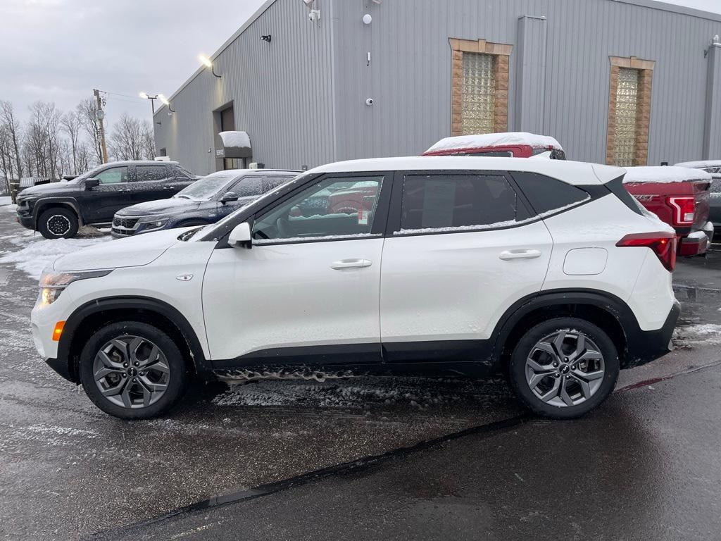 used 2024 Kia Seltos car, priced at $23,476