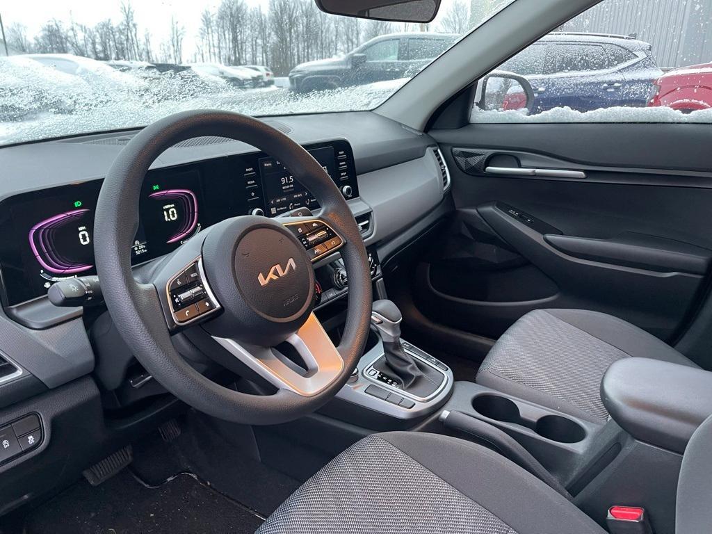 used 2024 Kia Seltos car, priced at $23,476