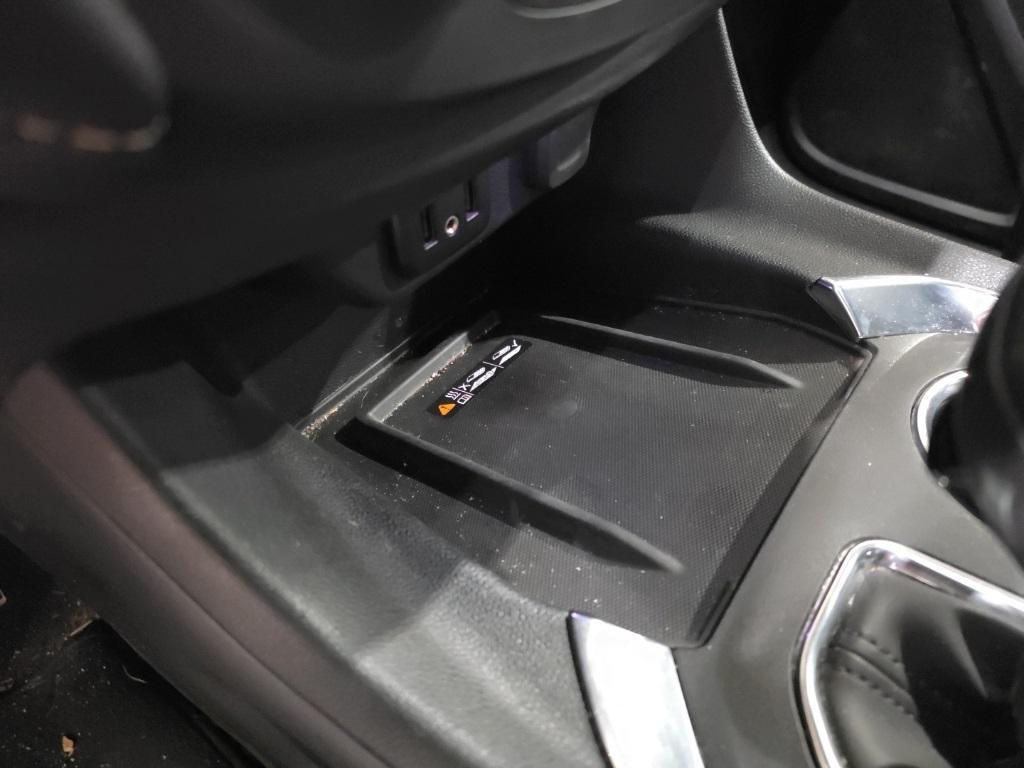 used 2022 Chevrolet Traverse car, priced at $30,428