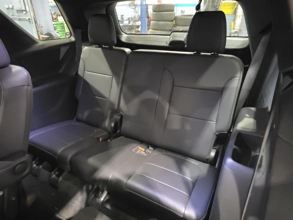 used 2022 Chevrolet Traverse car, priced at $30,428