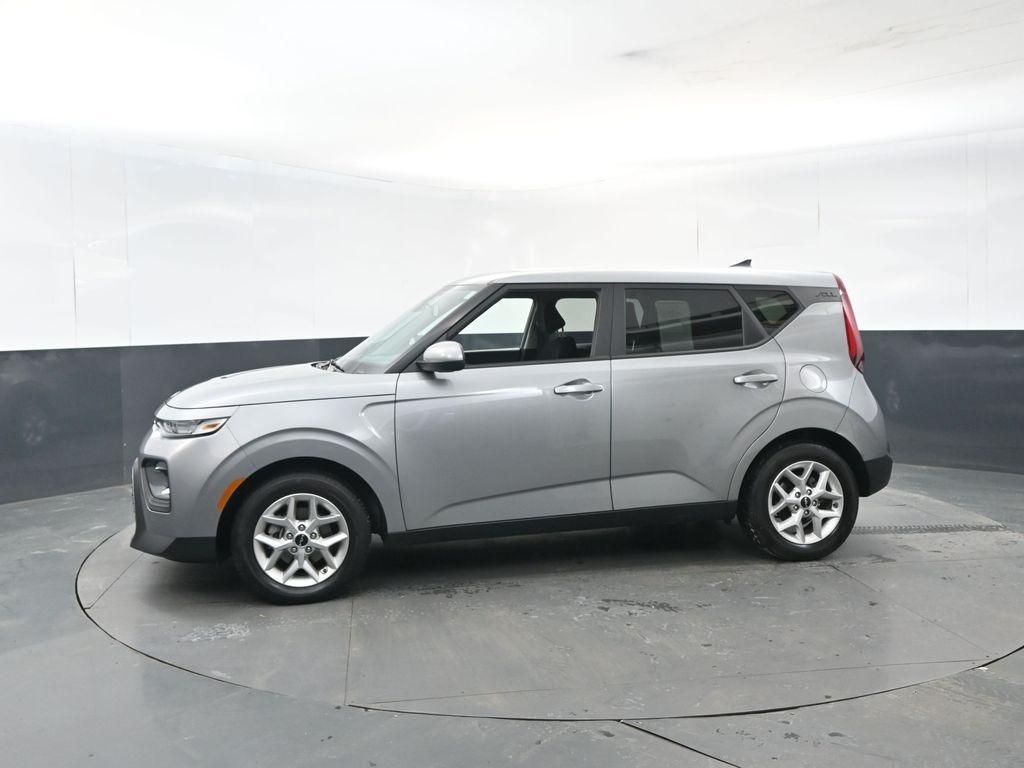 used 2022 Kia Soul car, priced at $17,312