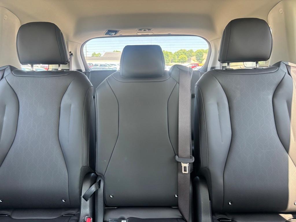 used 2024 Kia Carnival car, priced at $40,000