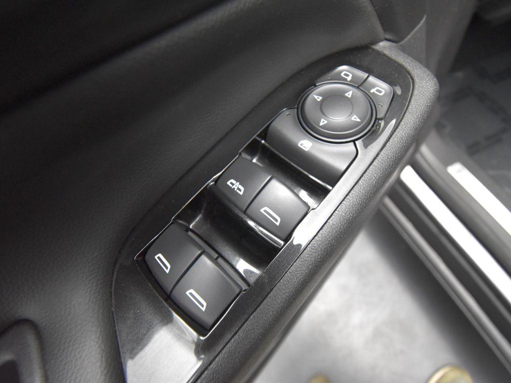 used 2022 Chevrolet Equinox car, priced at $26,000