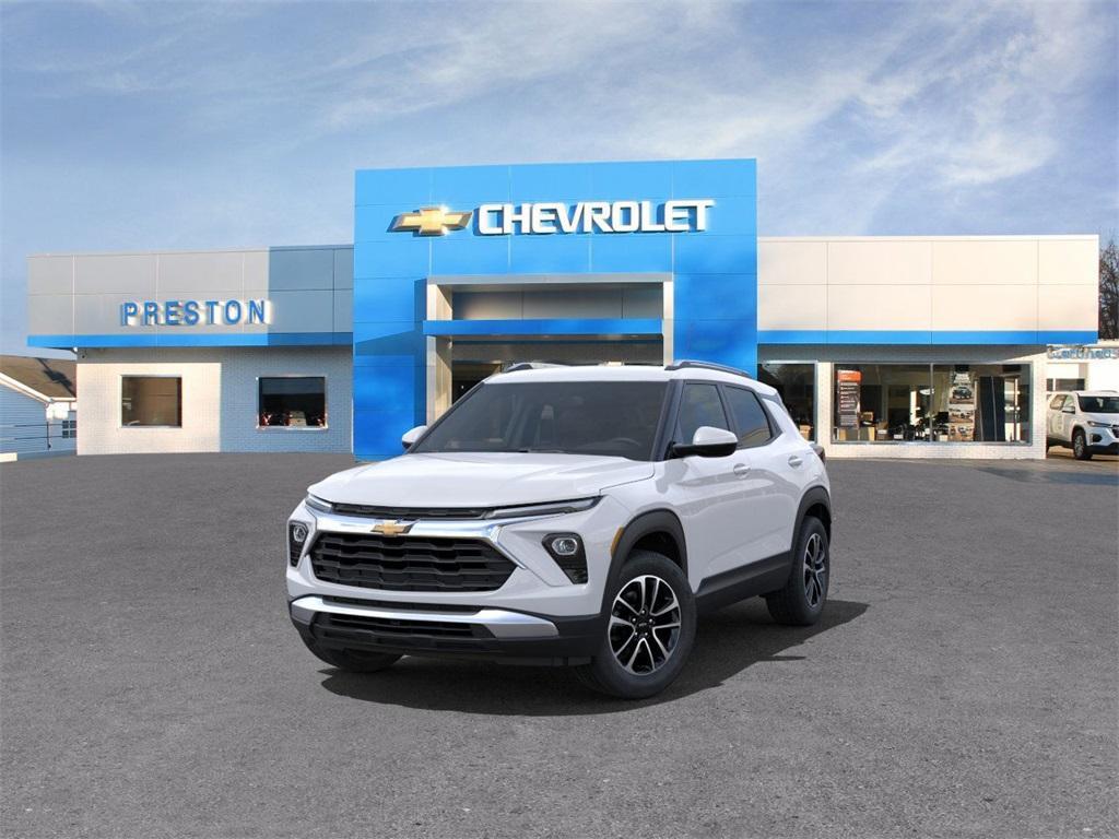 new 2025 Chevrolet TrailBlazer car, priced at $27,595