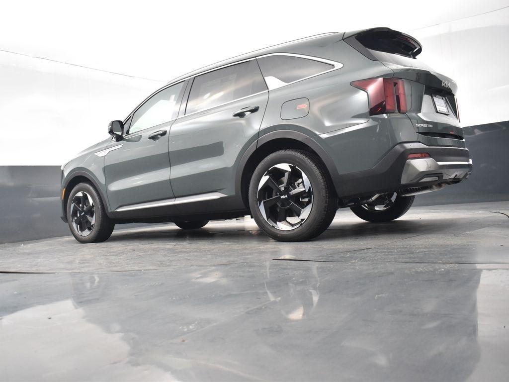 new 2026 Kia Sorento Hybrid car, priced at $39,900