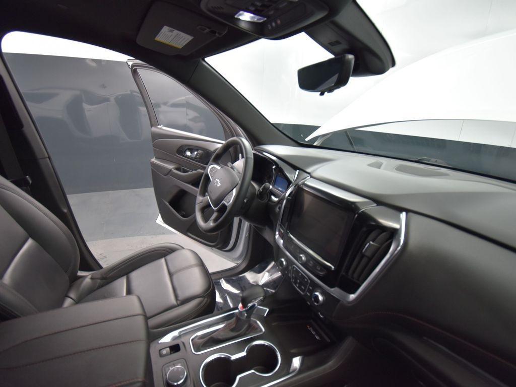 used 2023 Chevrolet Traverse car, priced at $37,695