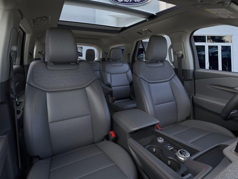 new 2025 Ford Explorer car, priced at $48,555