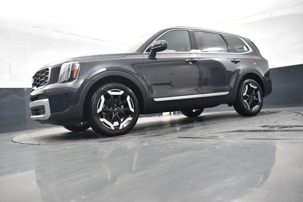 new 2025 Kia Telluride car, priced at $42,140