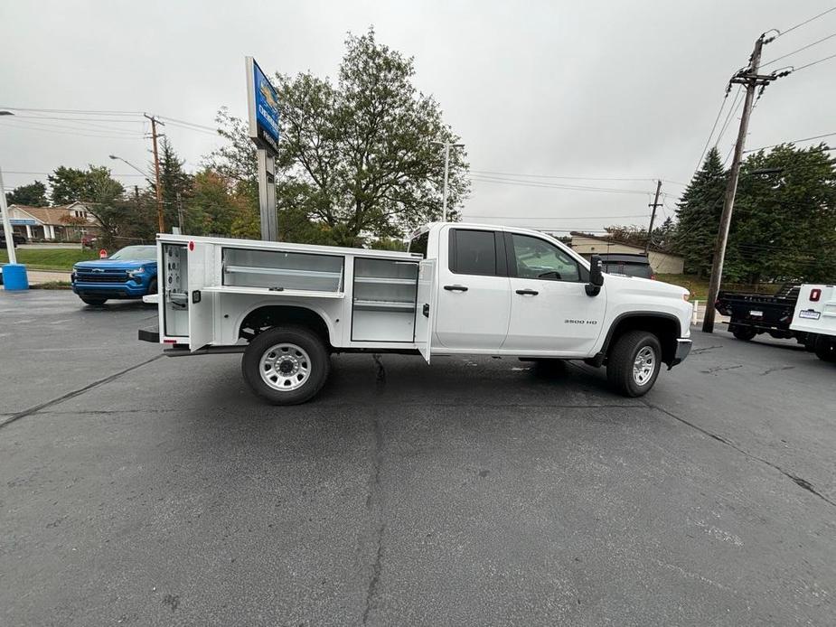 new 2024 Chevrolet Silverado 3500 car, priced at $54,728