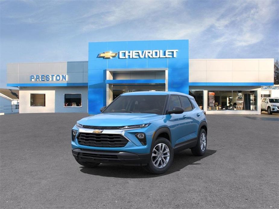 new 2025 Chevrolet TrailBlazer car, priced at $27,680