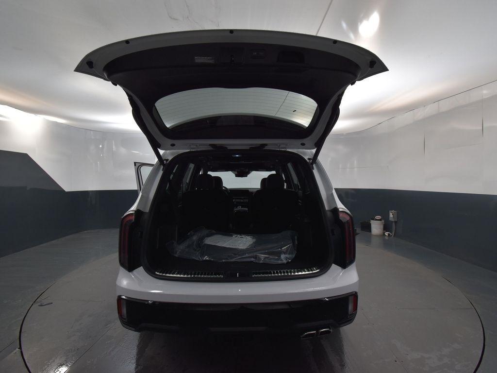 new 2025 Kia Telluride car, priced at $55,655
