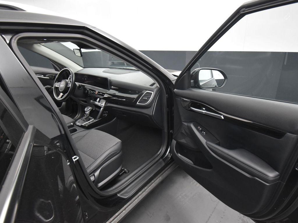 used 2024 Kia Seltos car, priced at $21,896