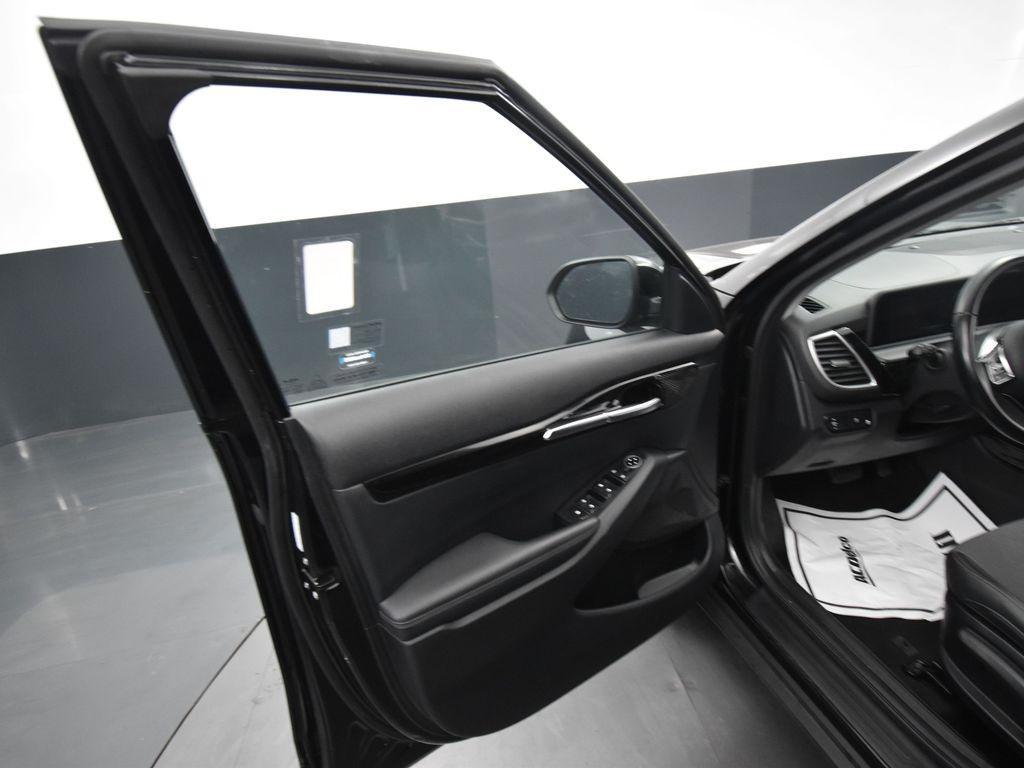 used 2024 Kia Seltos car, priced at $21,896