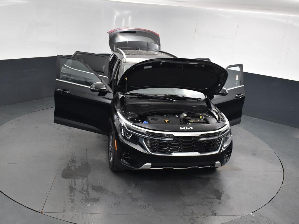 used 2024 Kia Seltos car, priced at $21,896