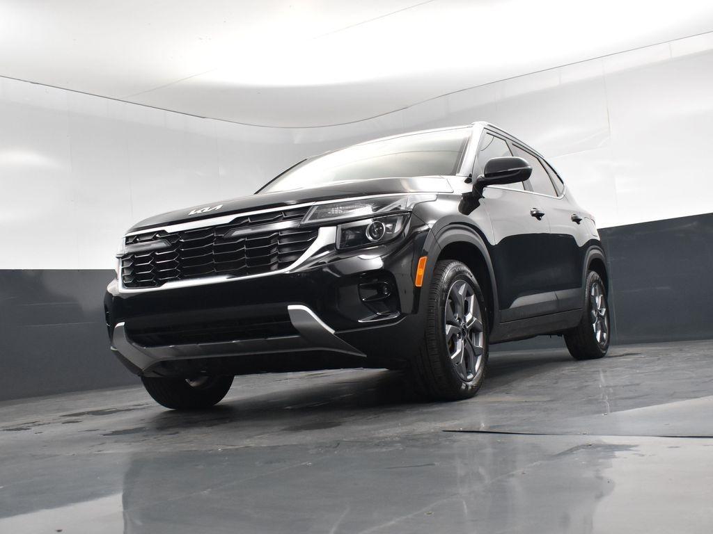 used 2024 Kia Seltos car, priced at $21,896
