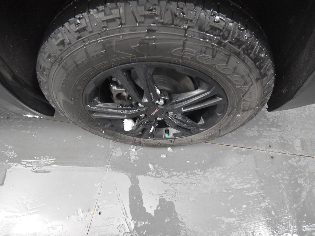 used 2023 GMC Terrain car, priced at $25,454