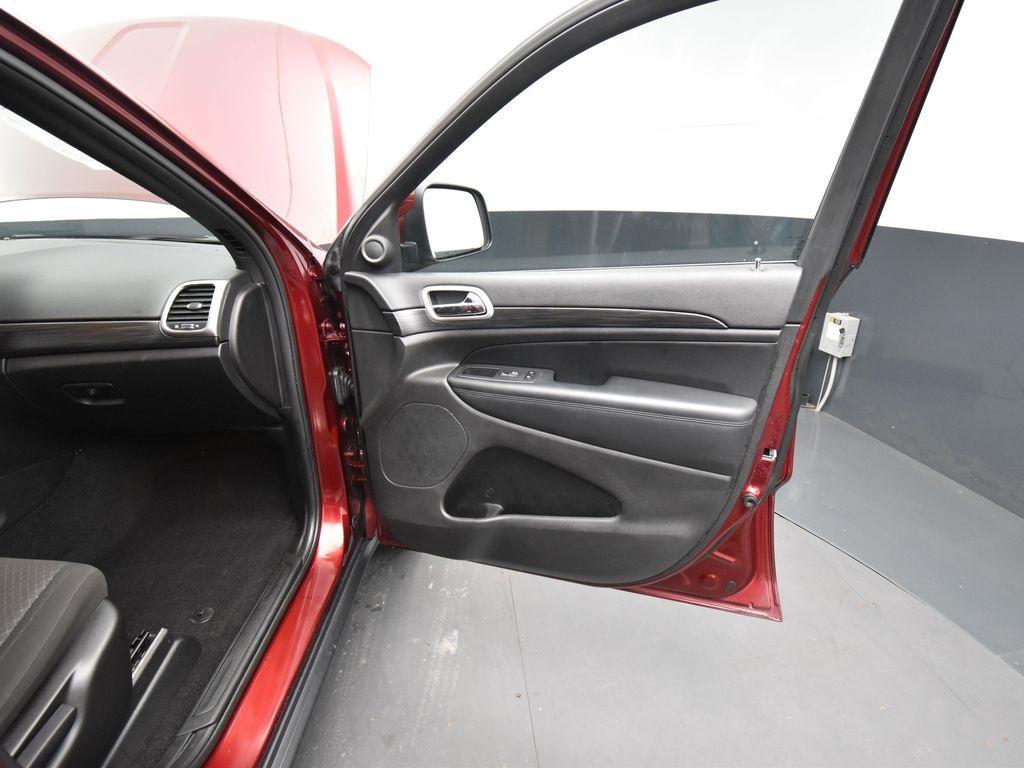 used 2021 Jeep Grand Cherokee car, priced at $23,250