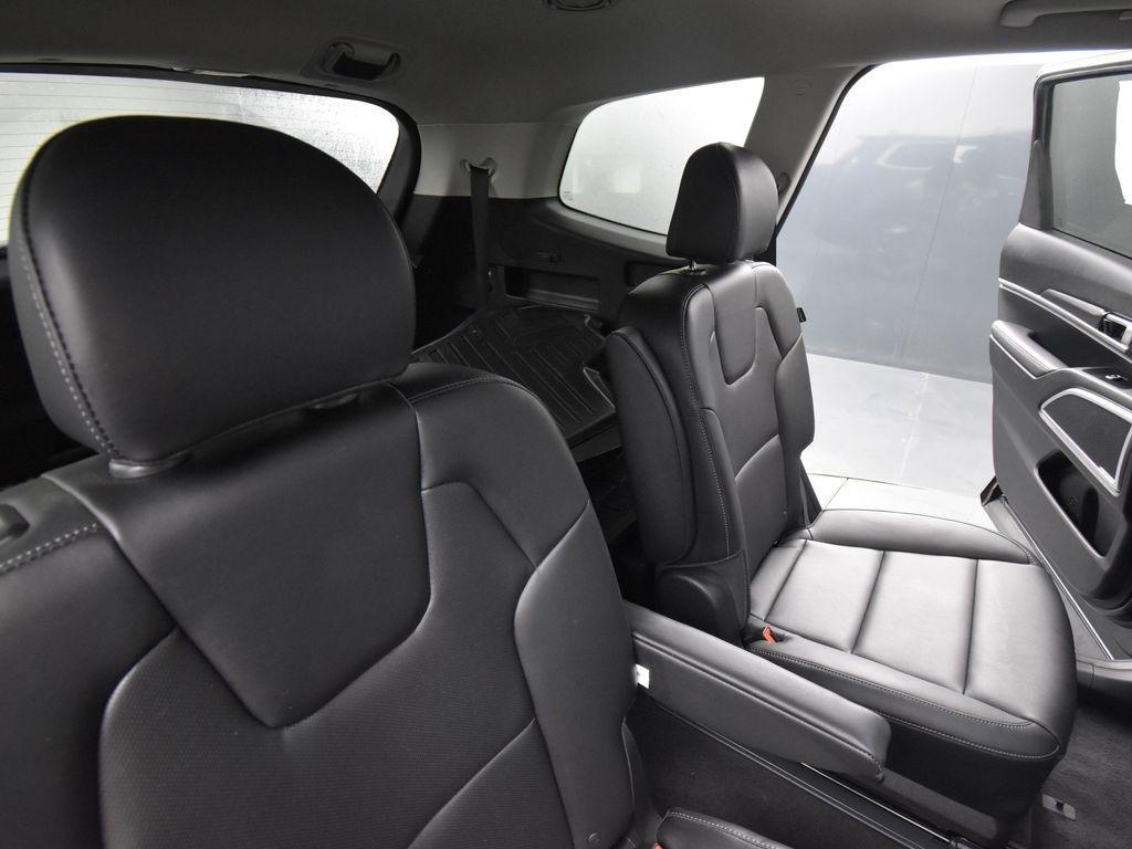 used 2024 Kia Telluride car, priced at $35,800