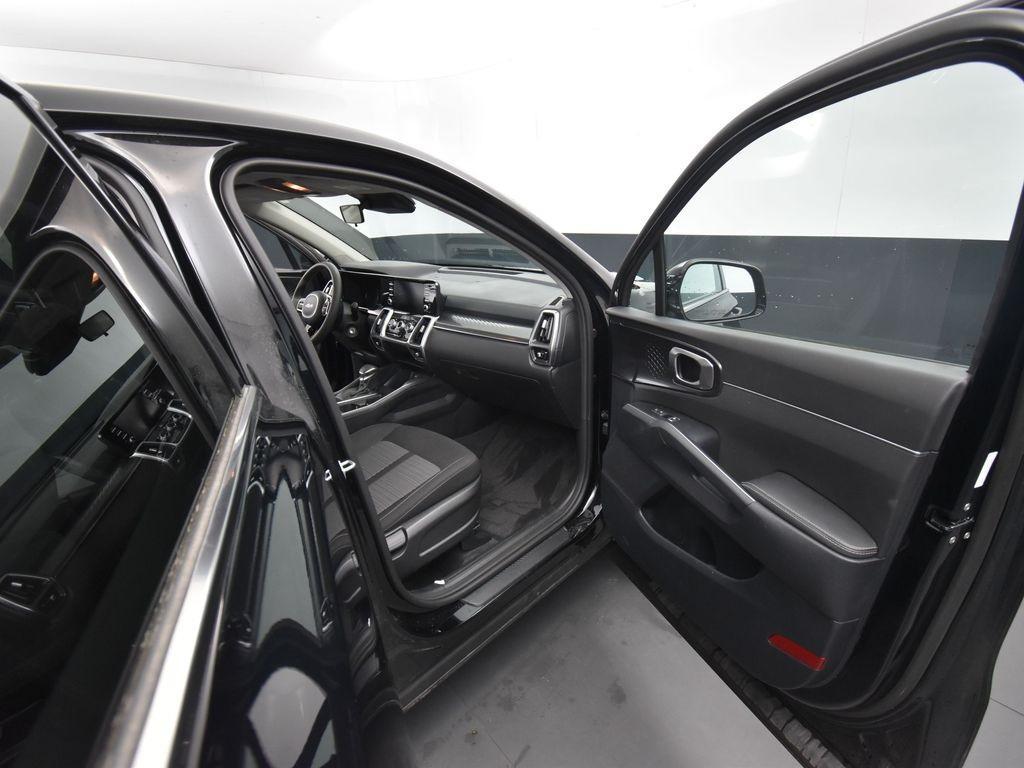 used 2022 Kia Sorento car, priced at $24,000