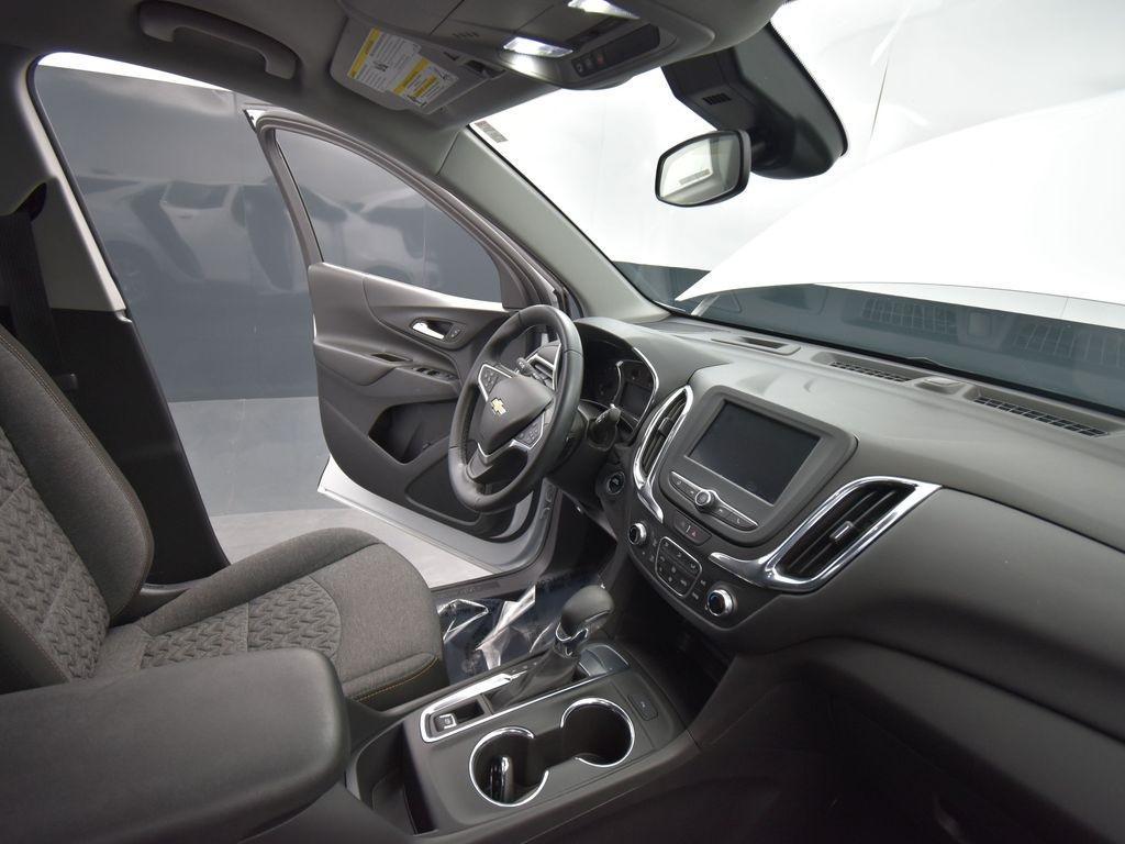 used 2023 Chevrolet Equinox car, priced at $22,390