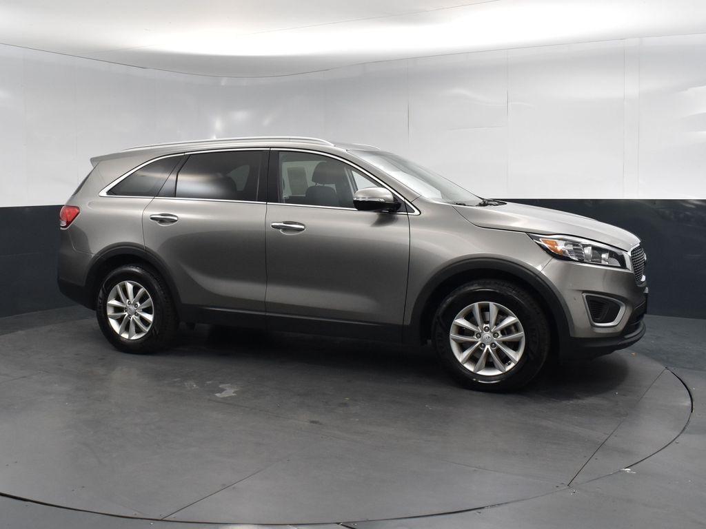 used 2018 Kia Sorento car, priced at $15,500