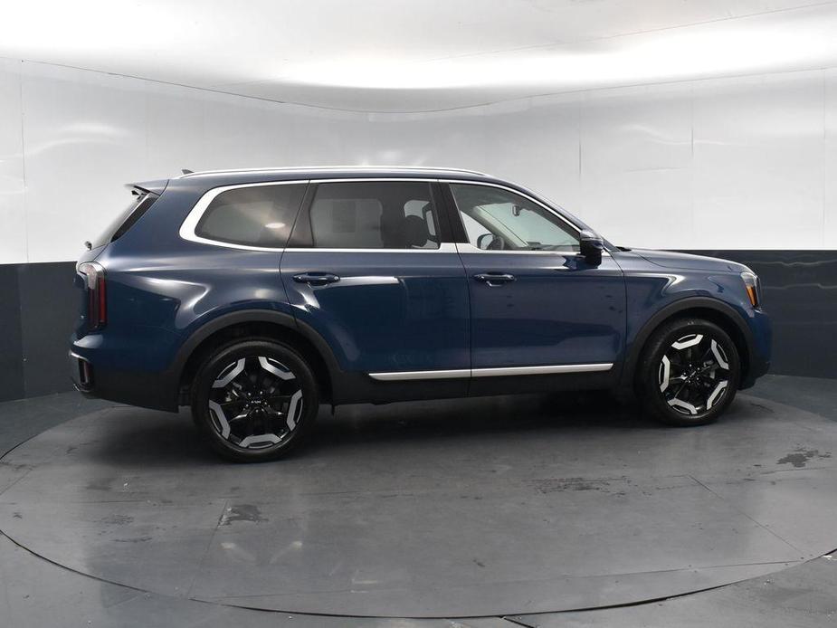 used 2023 Kia Telluride car, priced at $39,000