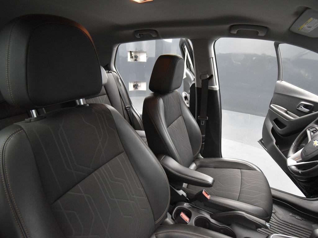 used 2022 Chevrolet Trax car, priced at $18,654