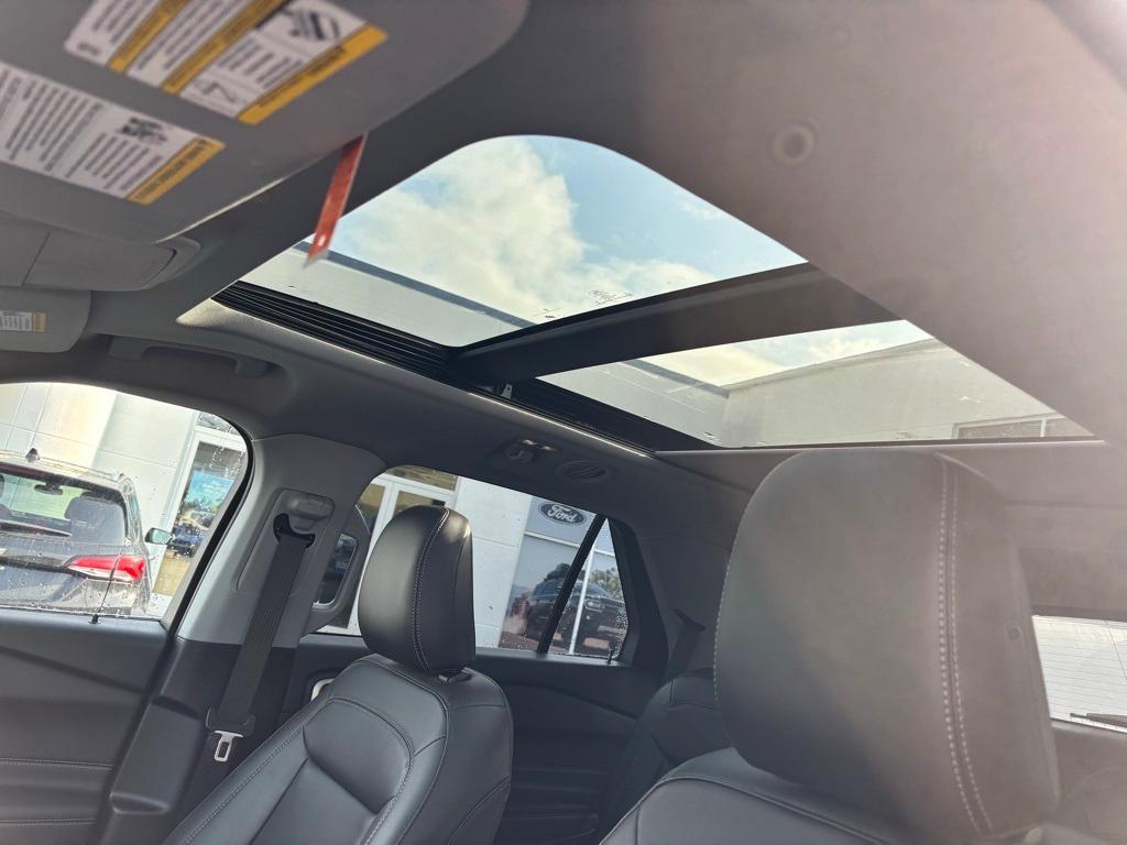 used 2023 Ford Explorer car, priced at $38,985