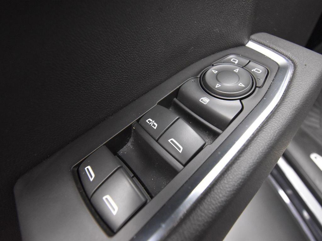 used 2022 Chevrolet Silverado 1500 car, priced at $34,600