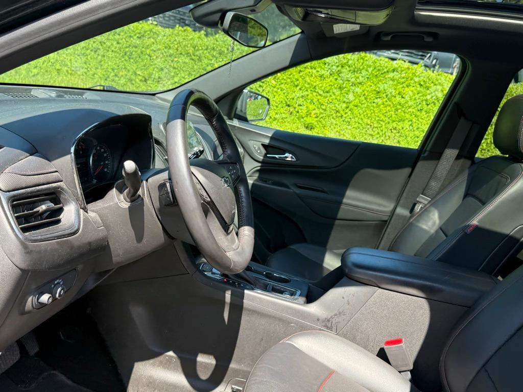 used 2022 Chevrolet Equinox car, priced at $30,990