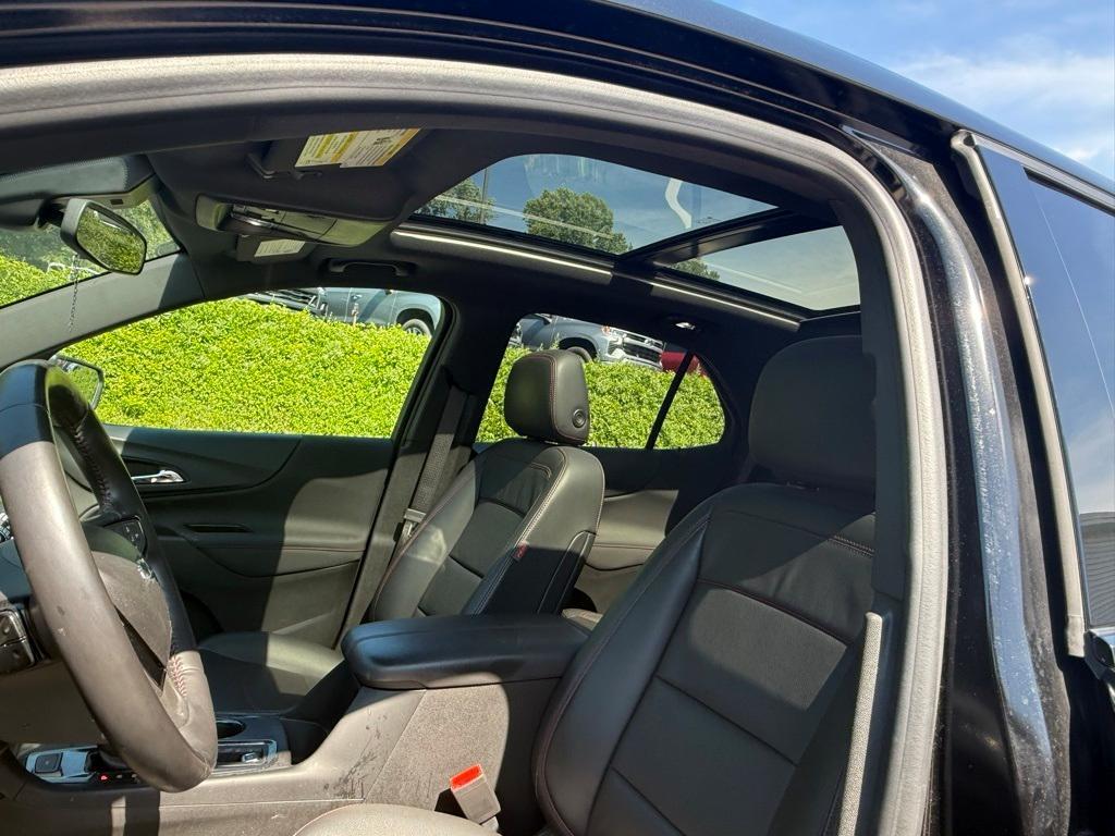 used 2022 Chevrolet Equinox car, priced at $30,990