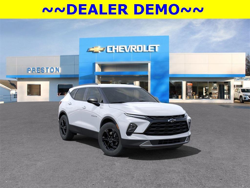 new 2025 Chevrolet Blazer car, priced at $36,740