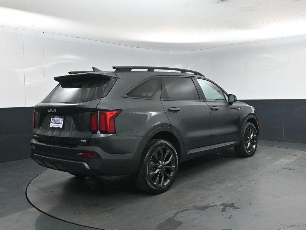 used 2023 Kia Sorento car, priced at $31,300