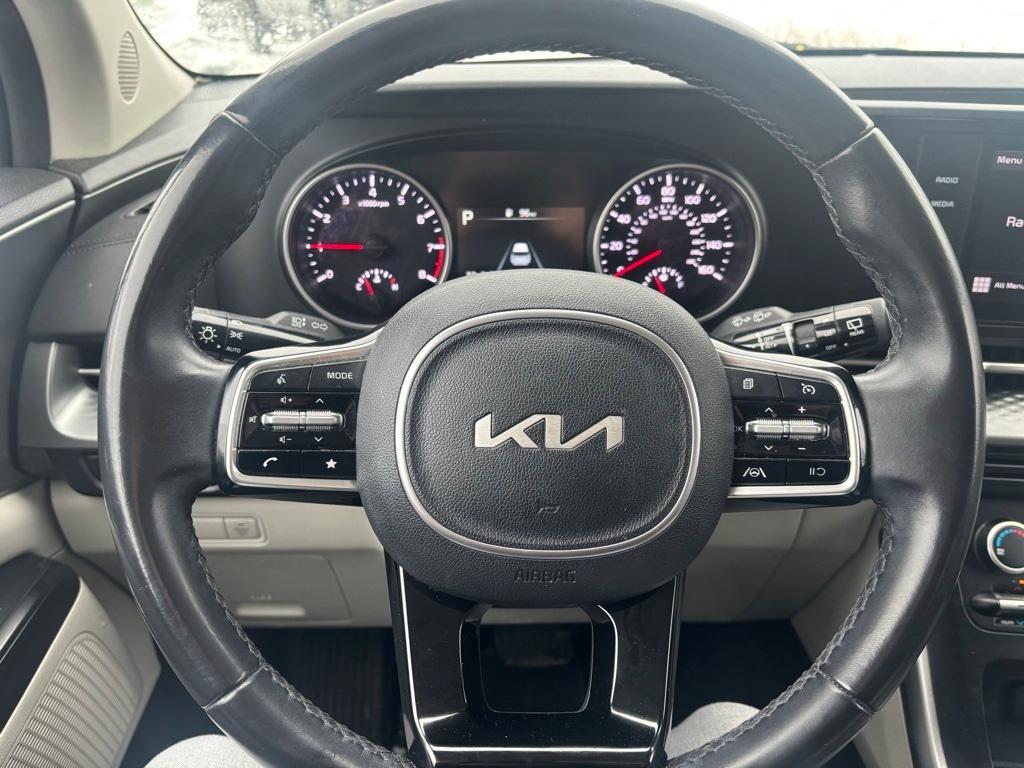 used 2022 Kia Carnival car, priced at $27,500