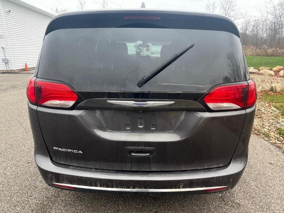 used 2018 Chrysler Pacifica car, priced at $18,500