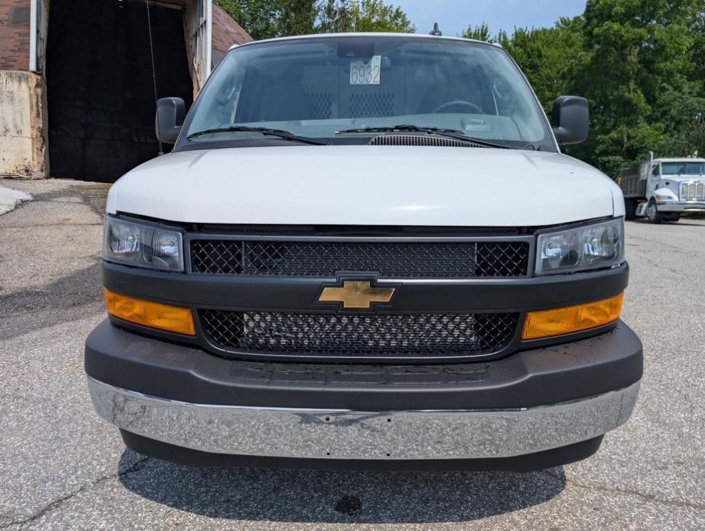 new 2025 Chevrolet Express 3500 car, priced at $52,390