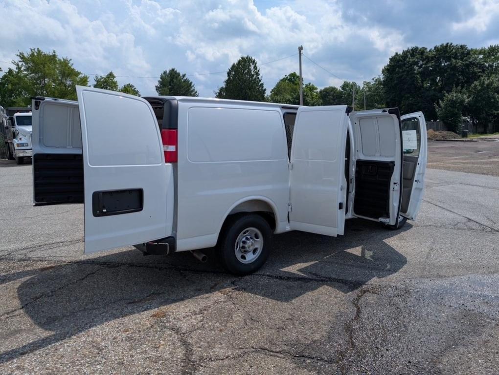 new 2025 Chevrolet Express 3500 car, priced at $52,390
