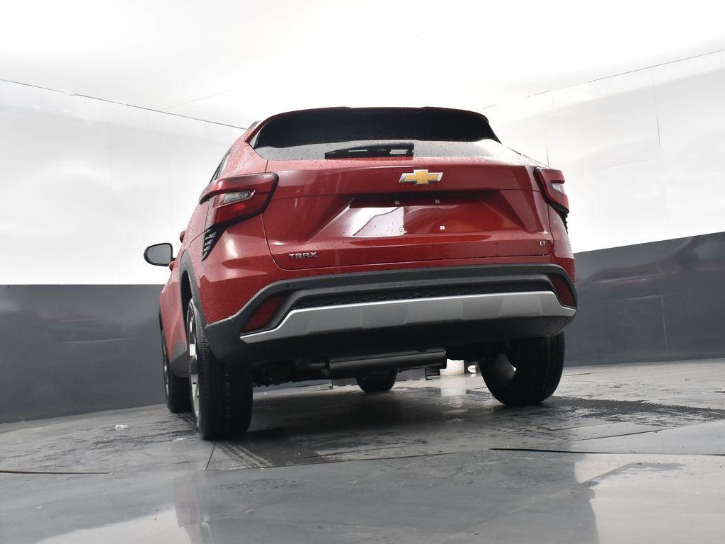 new 2026 Chevrolet Trax car, priced at $25,885