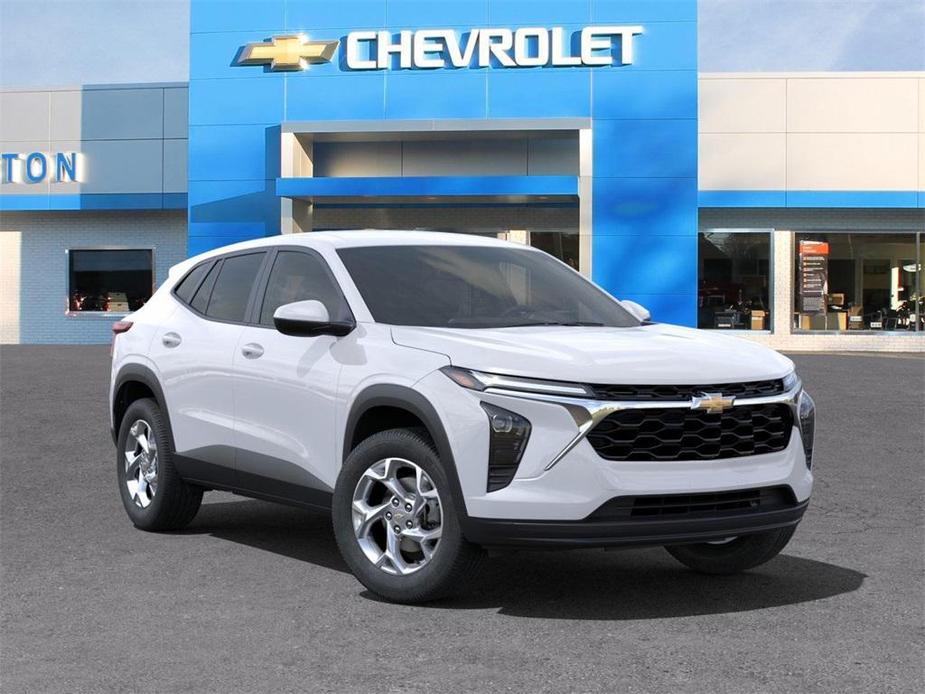 new 2025 Chevrolet Trax car, priced at $22,885