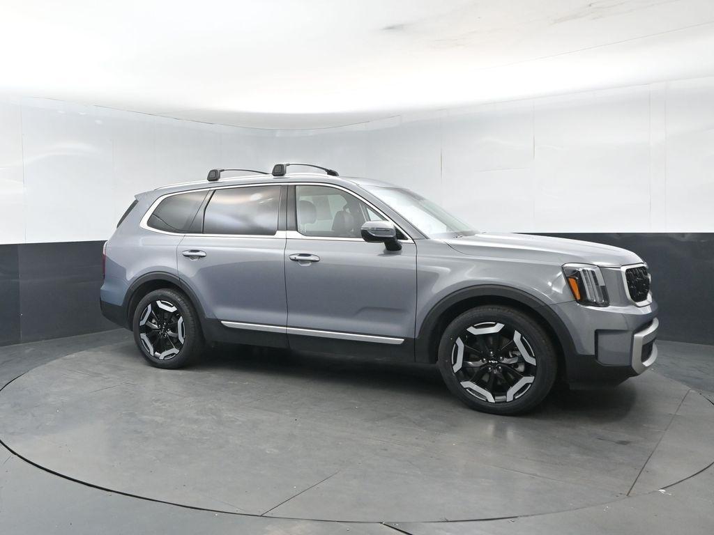 used 2024 Kia Telluride car, priced at $36,516