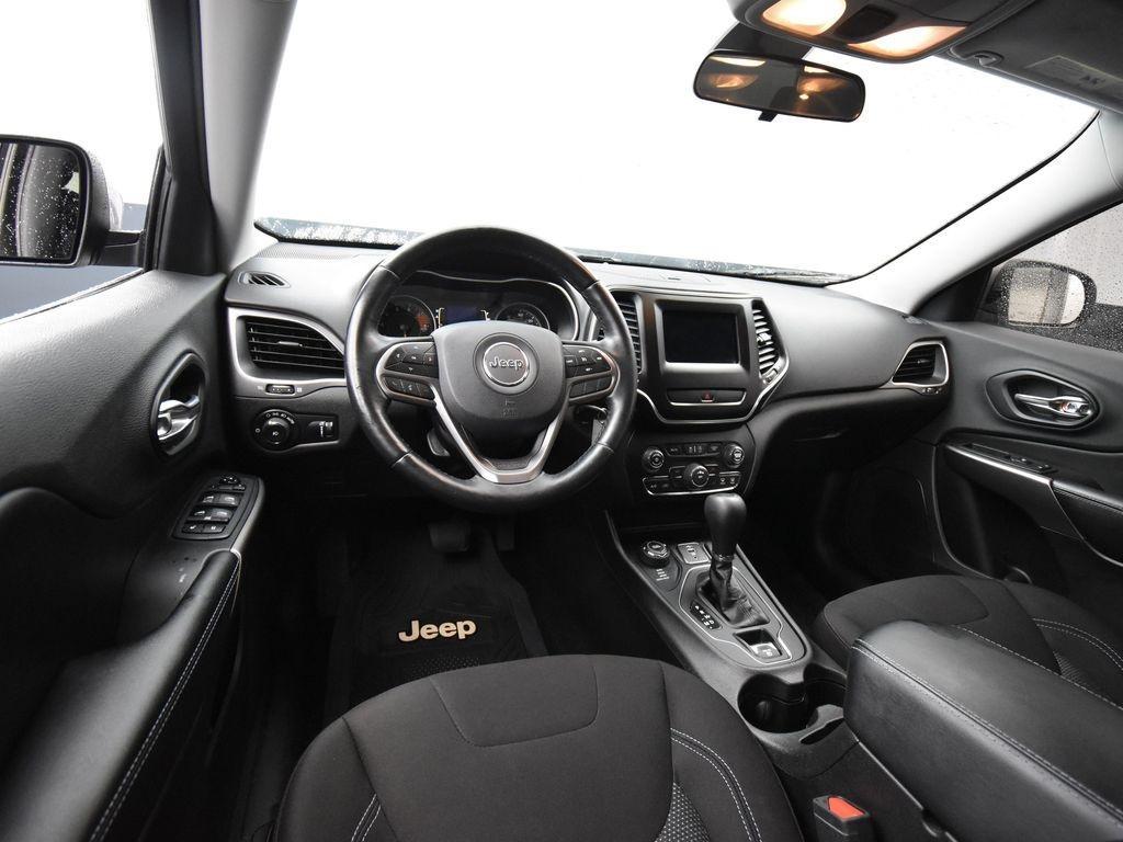 used 2019 Jeep Cherokee car, priced at $17,500