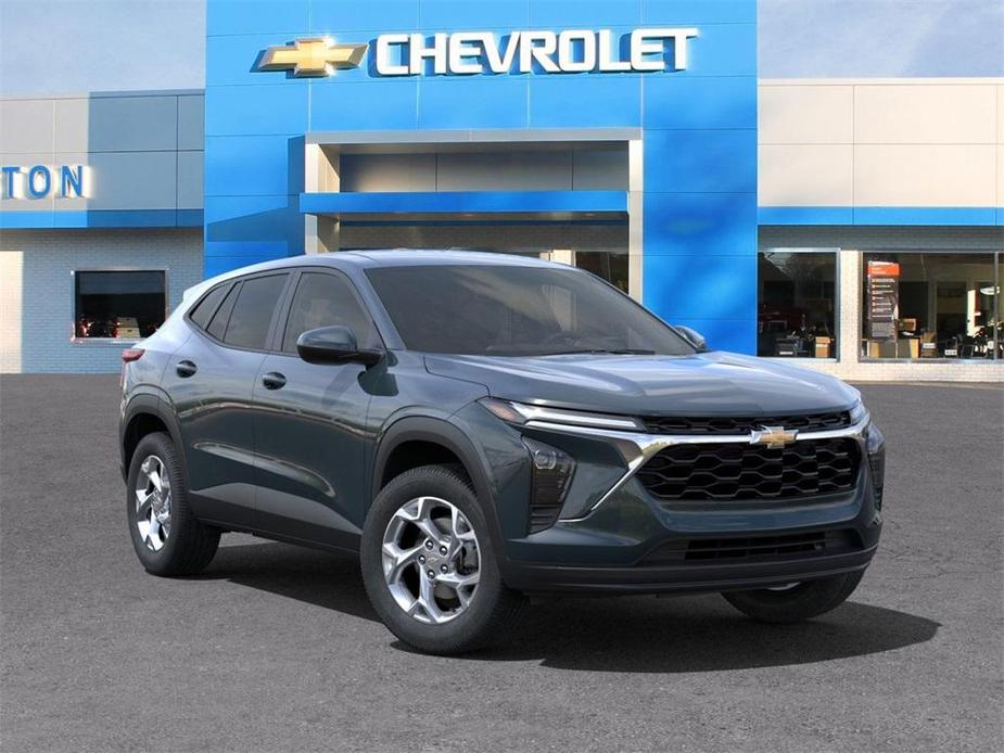 new 2025 Chevrolet Trax car, priced at $22,885