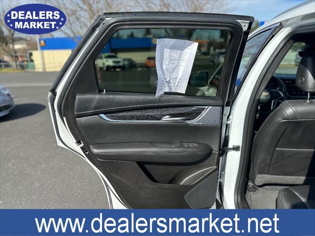 used 2022 Cadillac XT5 car, priced at $19,997