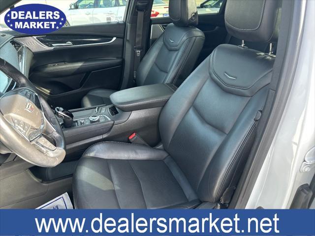 used 2022 Cadillac XT5 car, priced at $19,997