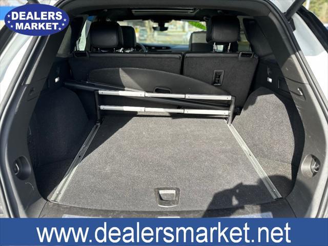 used 2022 Cadillac XT5 car, priced at $19,997
