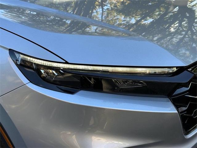 used 2025 Honda CR-V Hybrid car, priced at $33,990