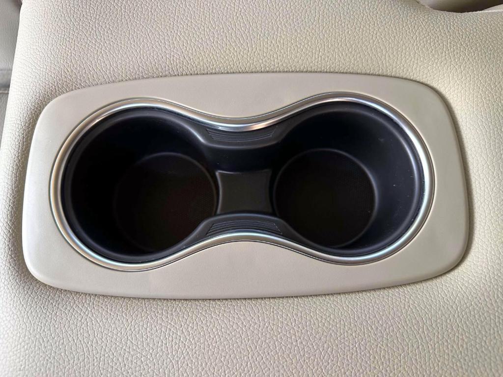 used 2020 Acura MDX car, priced at $23,888