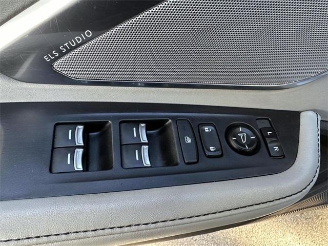 used 2019 Acura RDX car, priced at $27,990