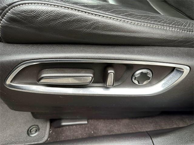 used 2020 Acura MDX car, priced at $29,500